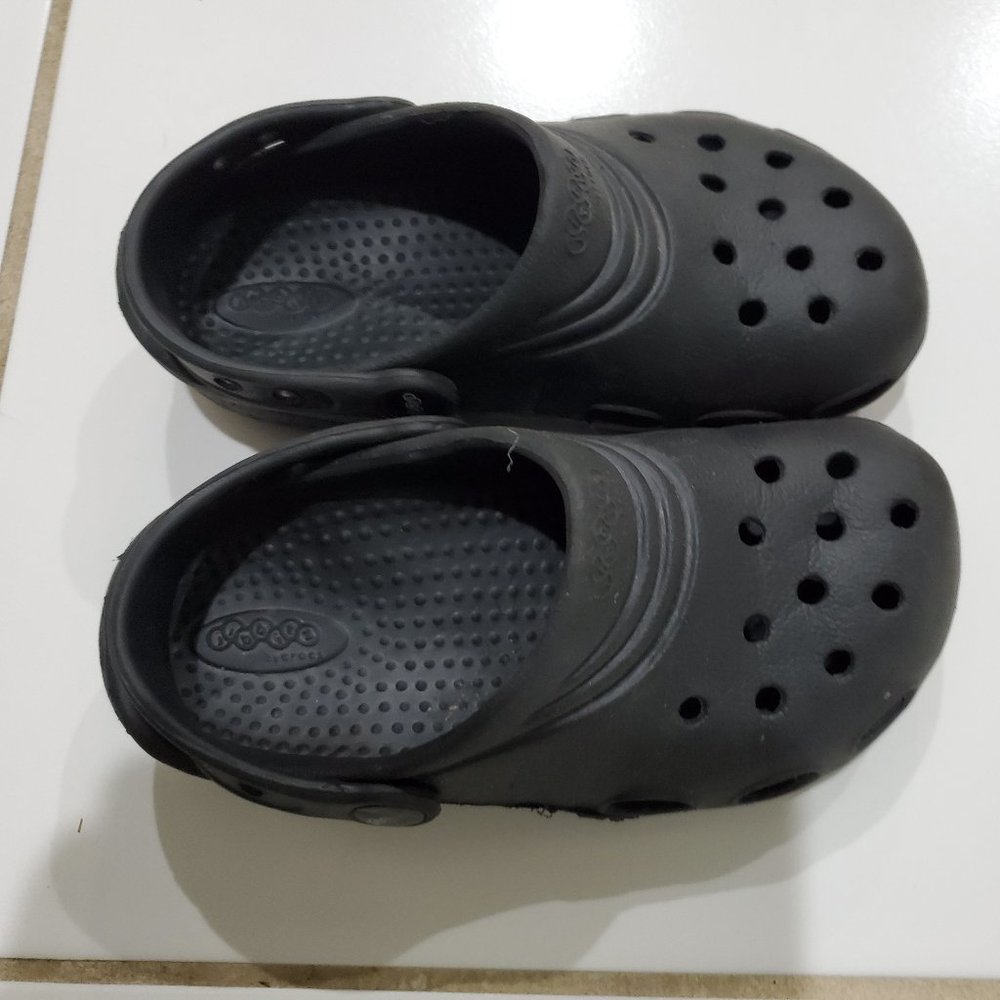 Crocs size12/13 youth